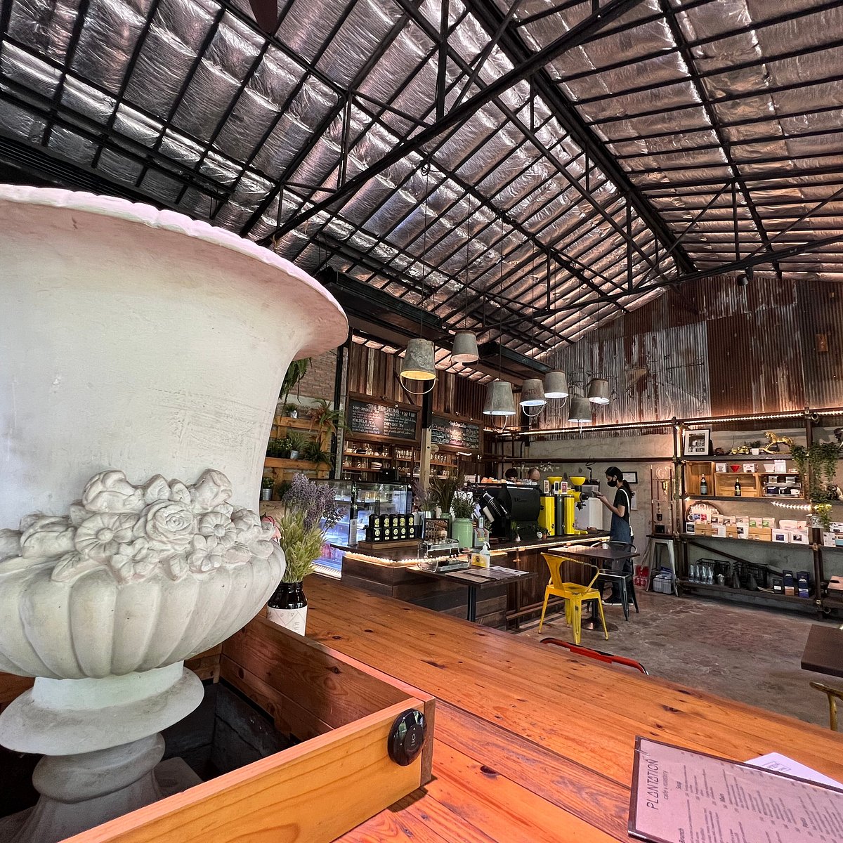 Coffee bar counter at Plantation Cafe